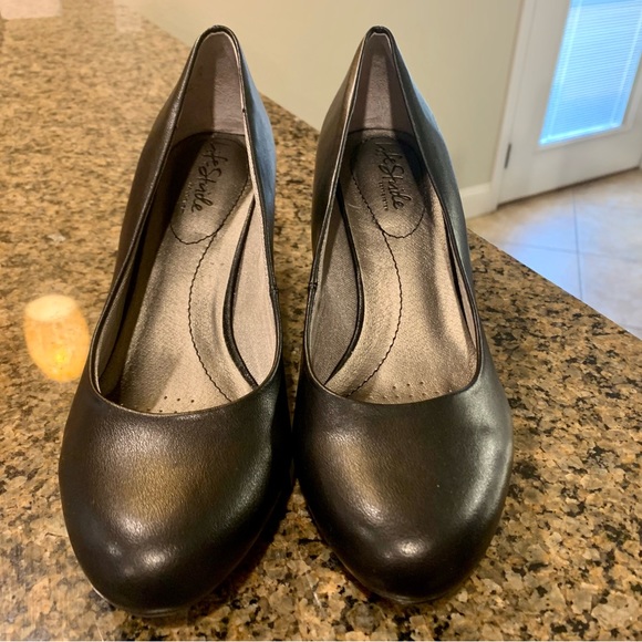 Life Stride Parigi Pumps, women’s size 8, black - Picture 2 of 9